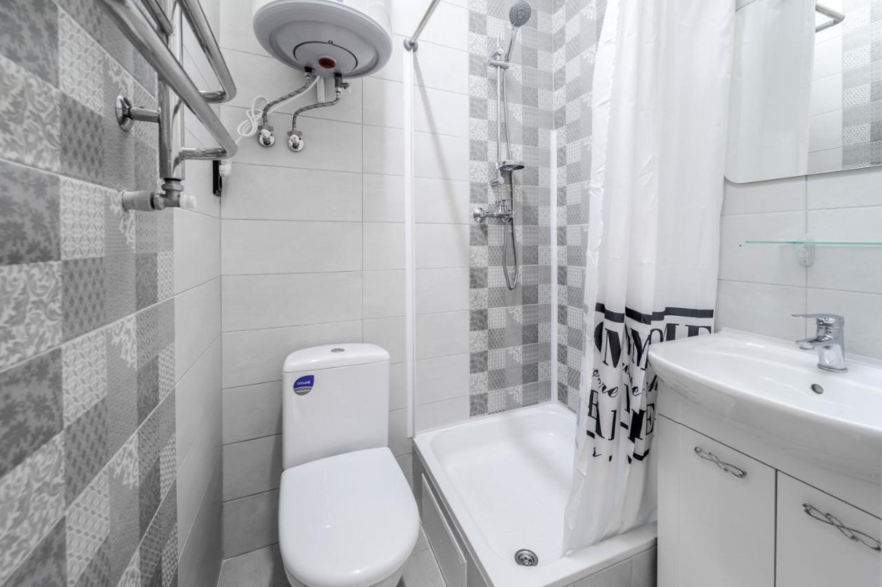 Modern Apartment In The Old City Lviv Buitenkant foto