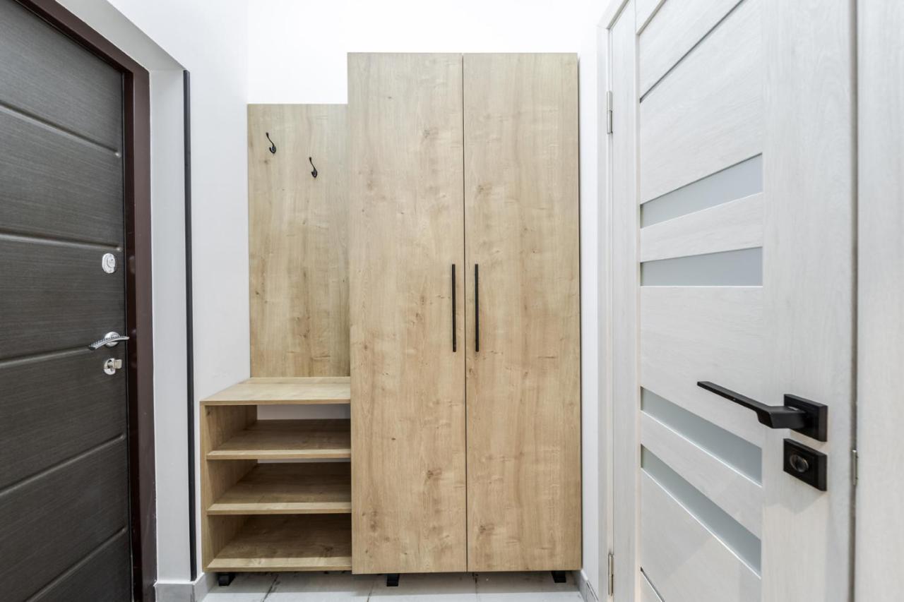 Modern Apartment In The Old City Lviv Buitenkant foto