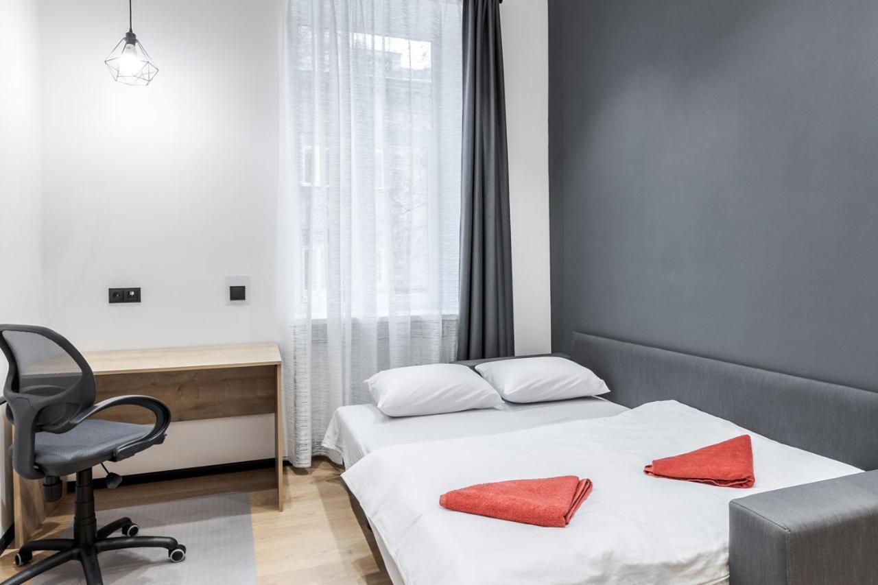Modern Apartment In The Old City Lviv Buitenkant foto