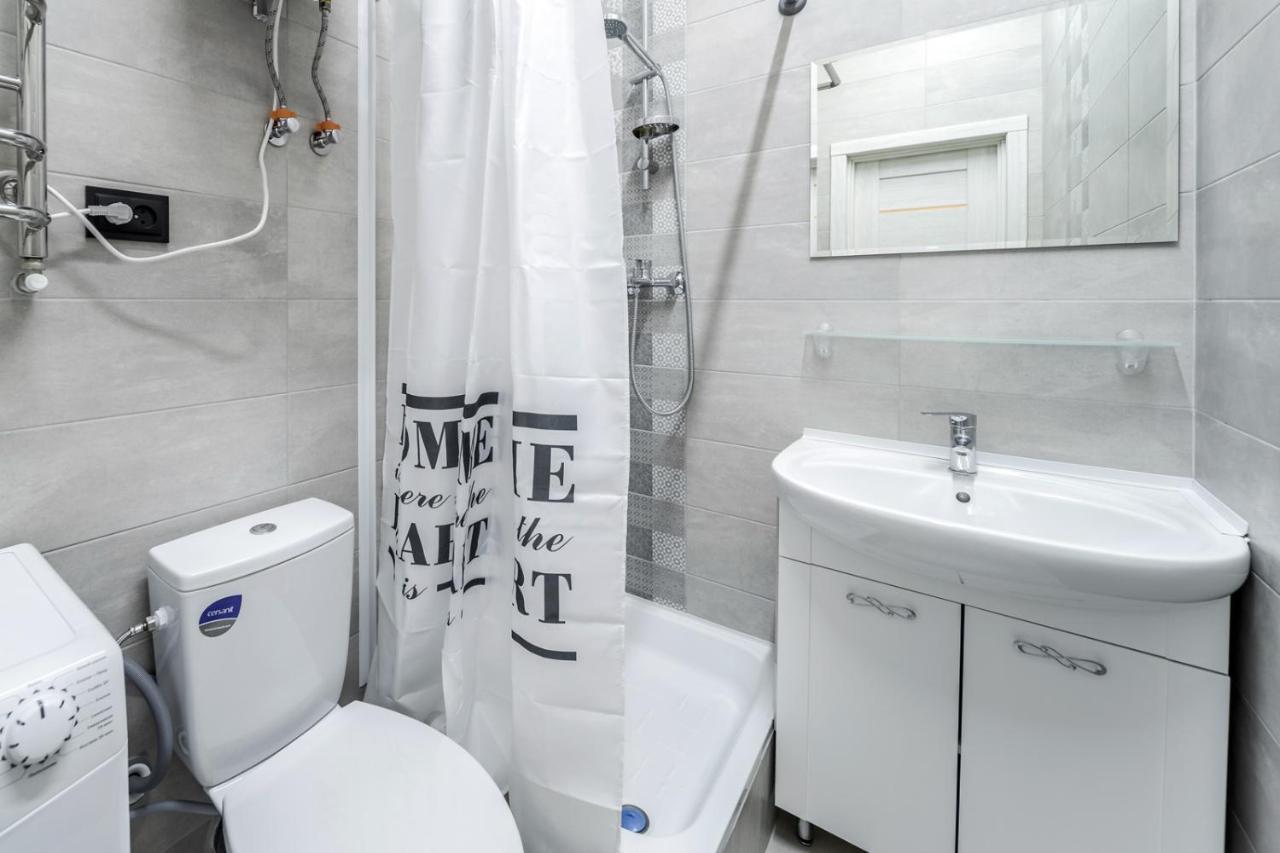 Modern Apartment In The Old City Lviv Buitenkant foto